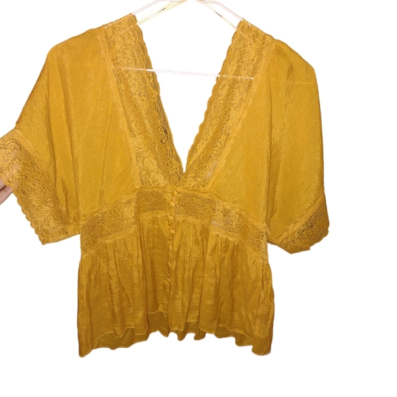 American Flirt Tops - Nwt American Flirt | Yellow Blouse